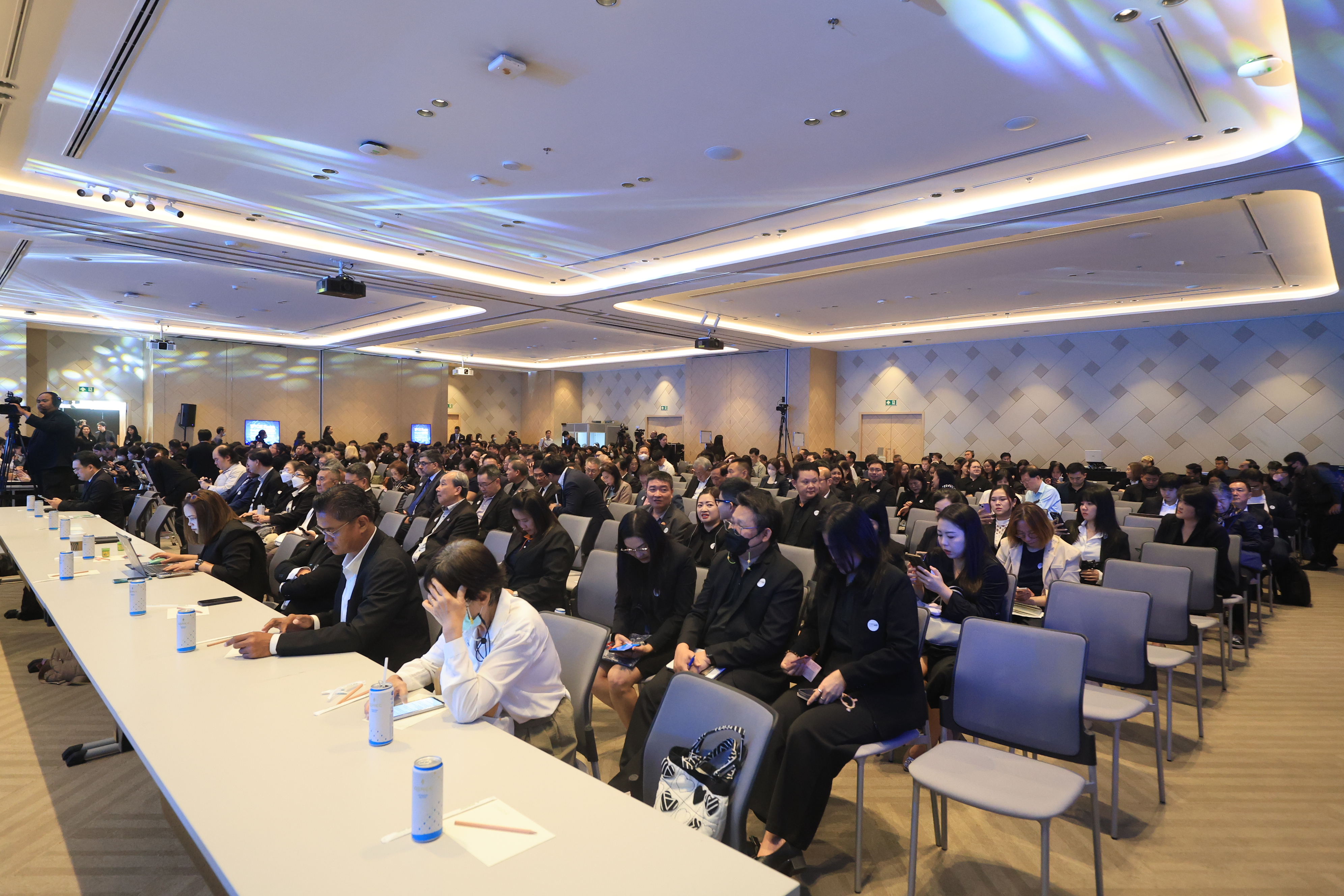 title - ส.ป.ก. ร่วมงานประจำปีสำนักเศรษฐกิจอุตสาหกรรม (OIE Forum) ครั้งที่ 17